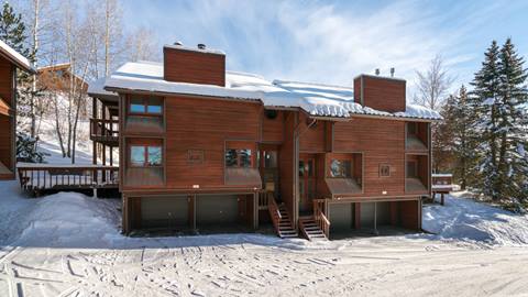 Aspen Leaf Townhomes Exterior